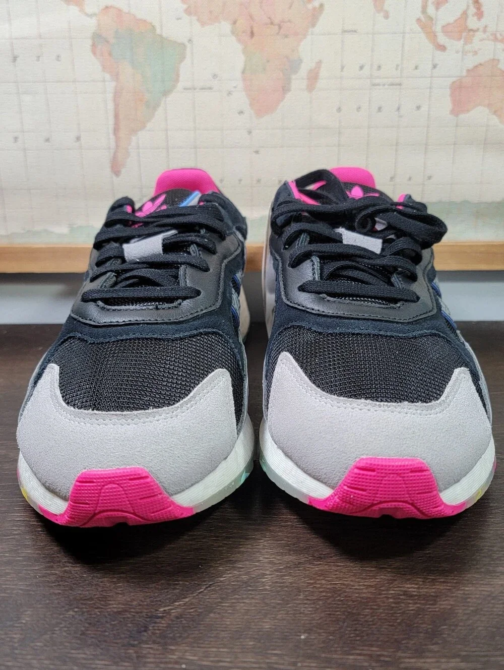 BRAND NEW Adidas Tresc Boost Run Black/ Pink Men's Size 11.0